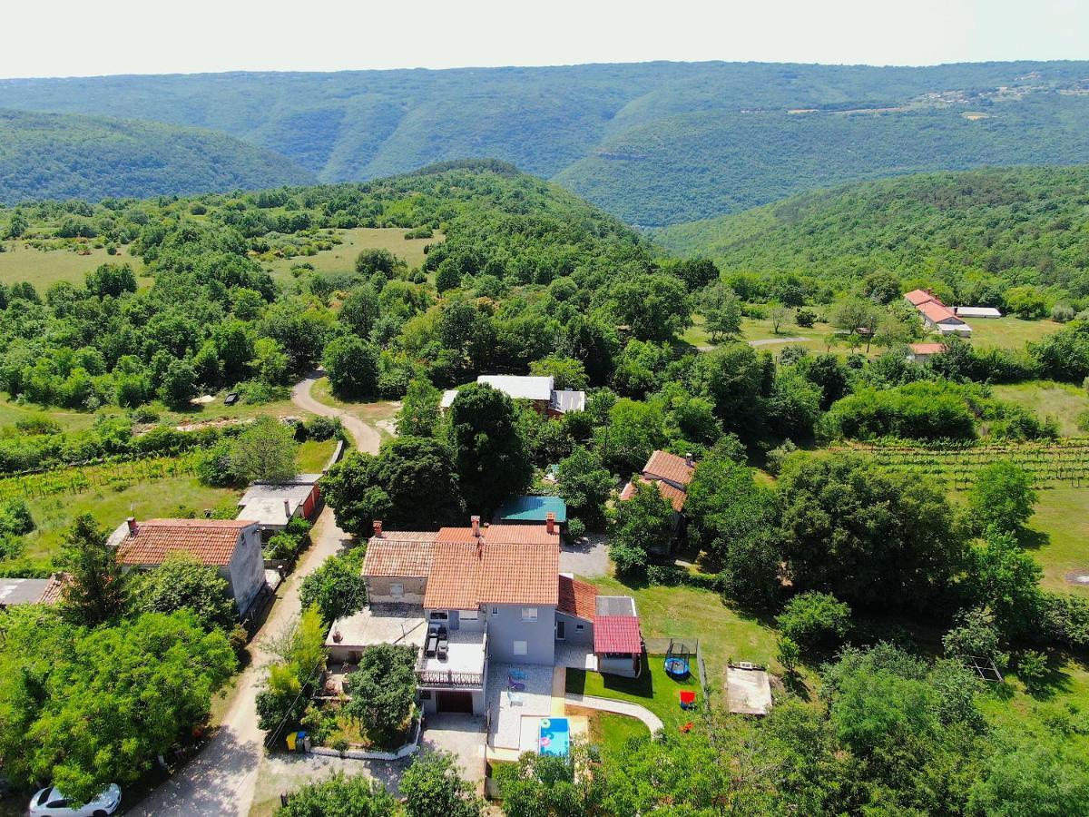 Apartman Goga With Pool And Jacuzzi Labin  Zewnętrze zdjęcie